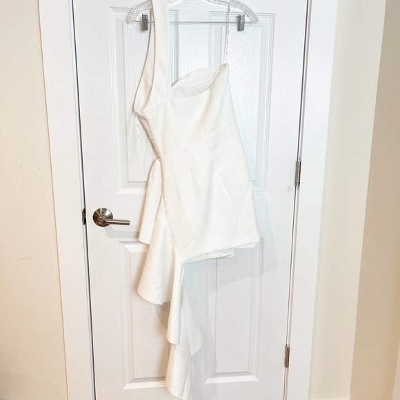 ELLIATT One-Shoulder Convergence Mini Dress Ivory Women's Size S NWOT - Picture 9 of 13